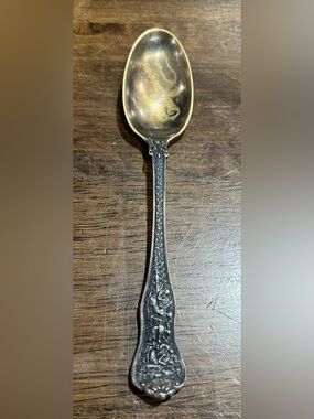 Tiffany and Co Olympian Pattern Sterling Silver Tea Spoon 6"  Antique
